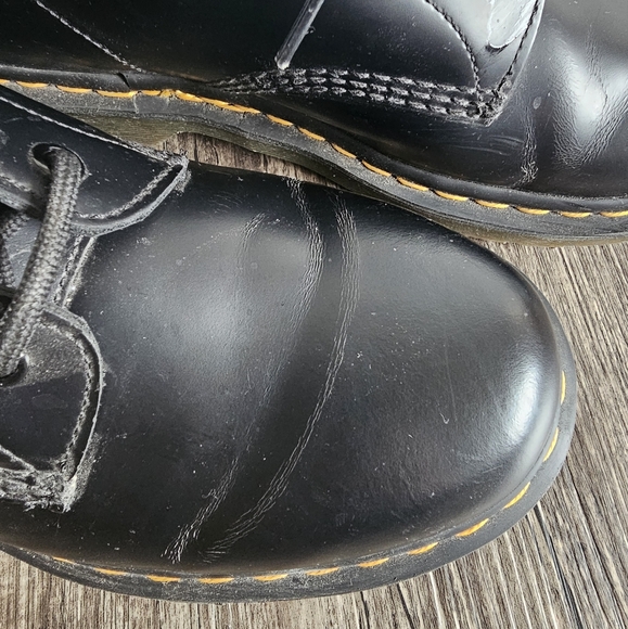 EUC Unisex Dr. Martens 1460 Smooth Leather M10/W12/EU43 Lao PDR - Picture 4 of 10